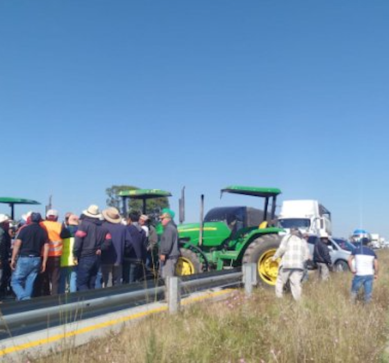 Refrenda Gobierno de México diálogo permanente con el sector agrícola y transportista