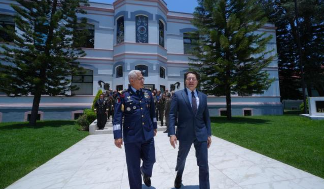 SEP destaca creación de más de 367 mil espacios educativos en México