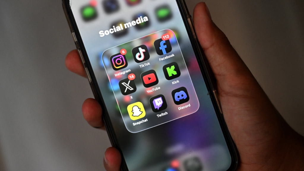 Turquía aprueba prohibición de redes sociales para menores de 15 años