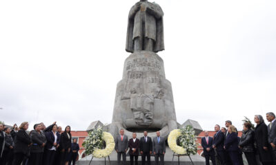 Realizan homenaje cívico a Benito Juárez