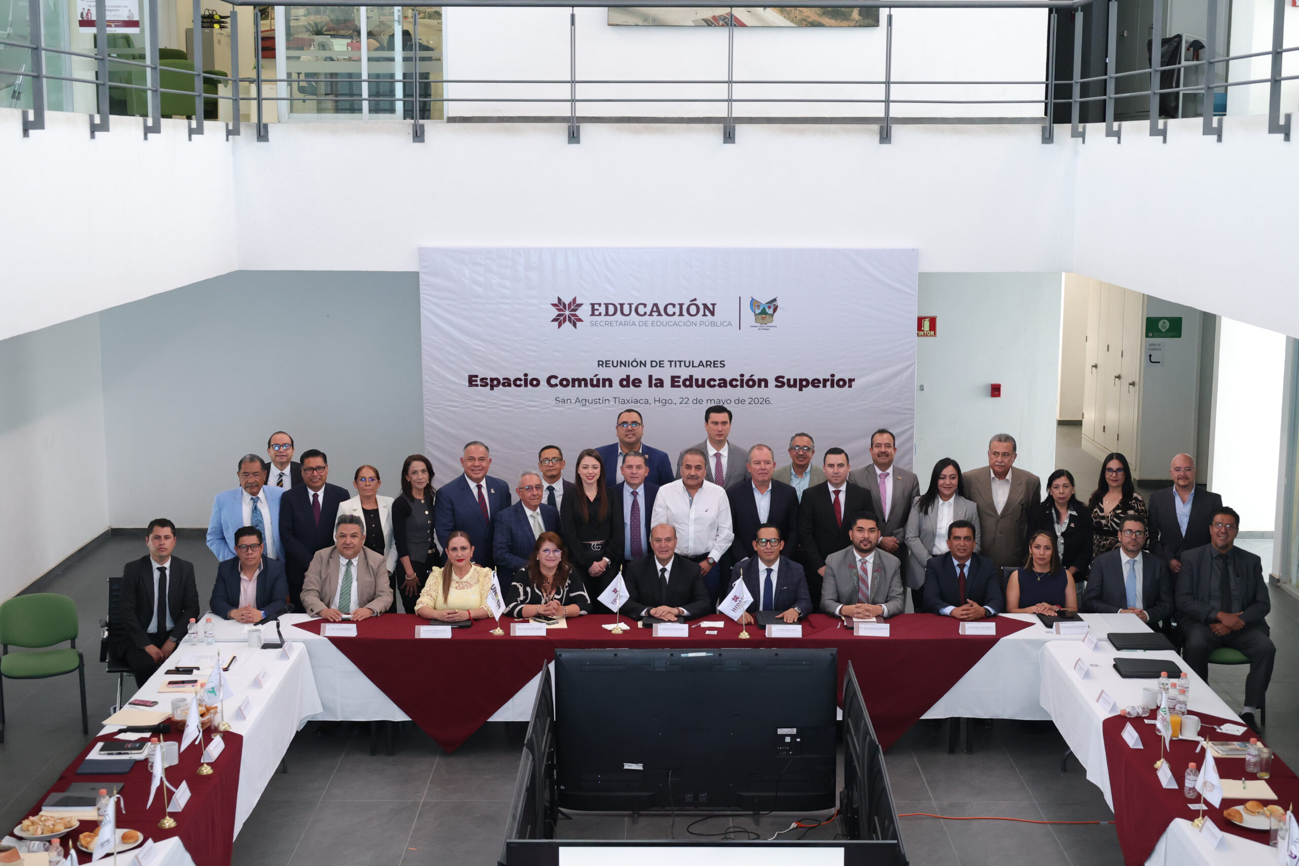 Natividad Castrejón consolida agenda de educación superior