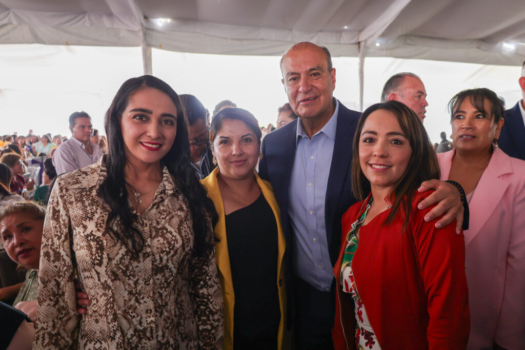 SEPH y SNTE reconocen a más de 2 mil trabajadoras de la educación