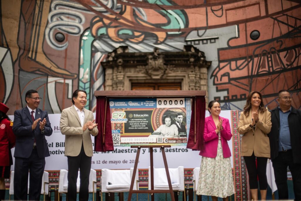 Mario Delgado reconoce al magisterio como motor de transformación nacional