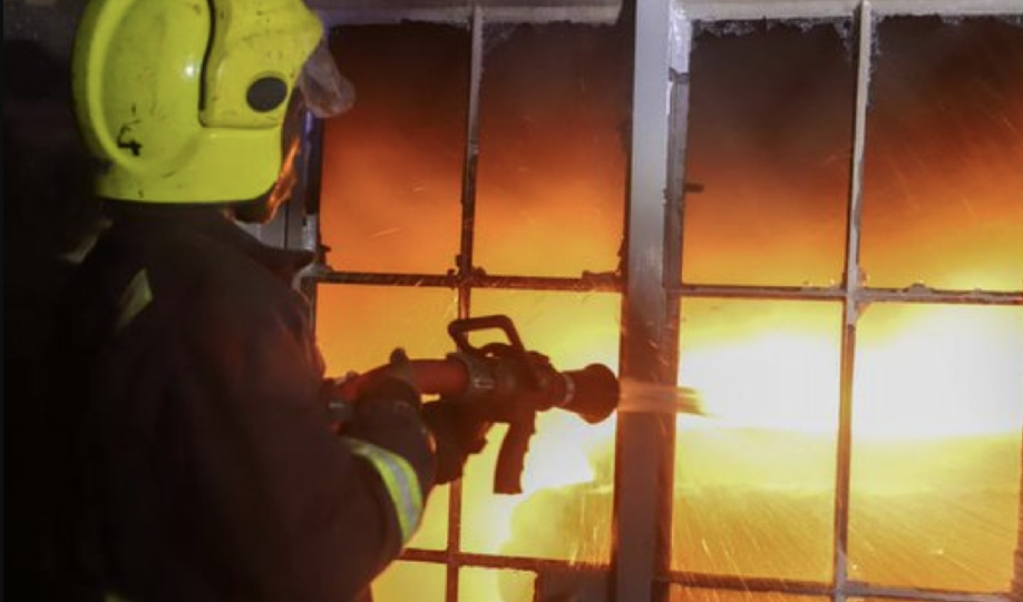 Incendio en internado de Kenia deja al menos 16 estudiantes fallecidas y decenas de heridas