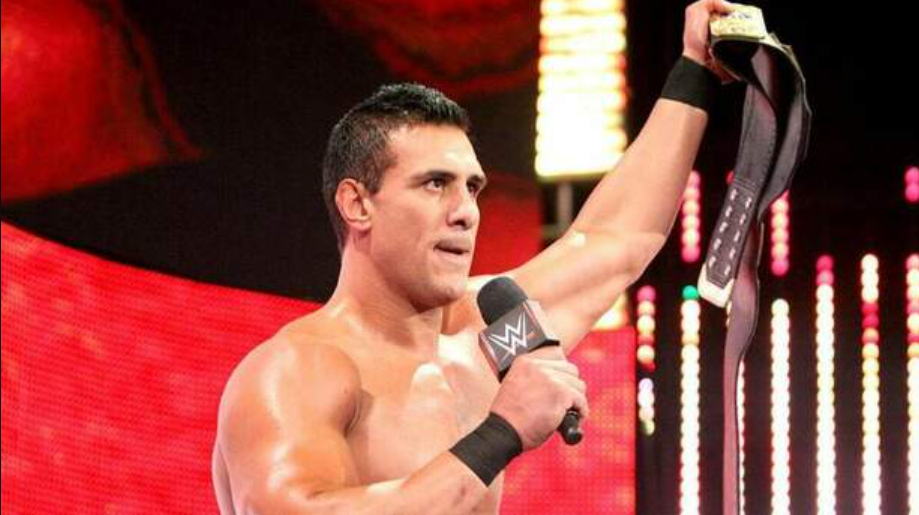 Regreso de Alberto del Río al ring genera polémica tras señalamientos durante función en Monterrey