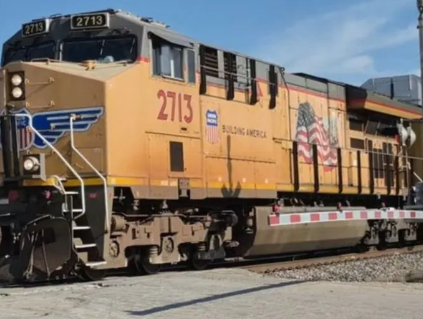 SRE confirma fallecimiento de tres mexicanos en vagón de tren en Texas