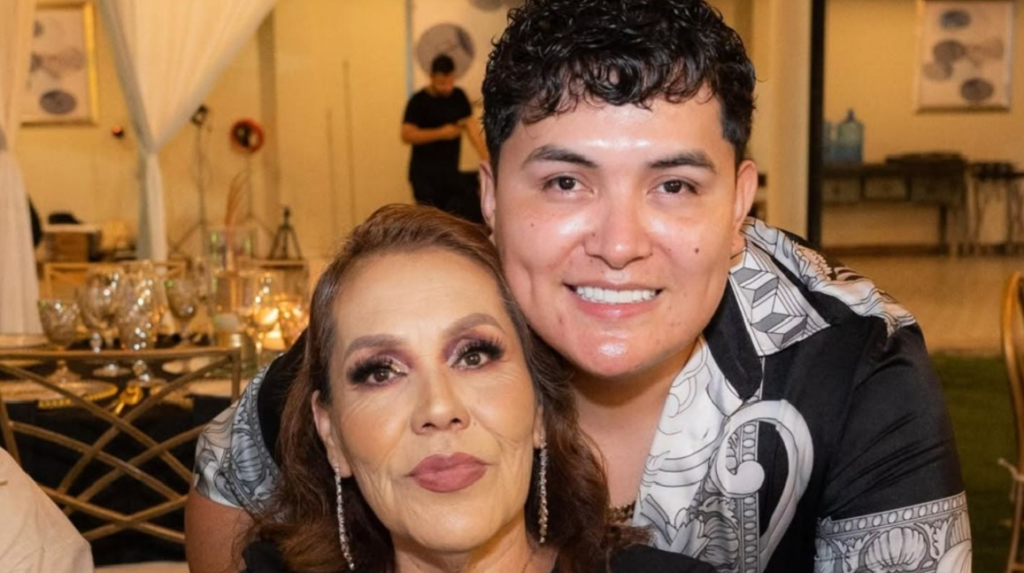 Abraham Luna de Grupo Firme anuncia el fallecimiento de su madre