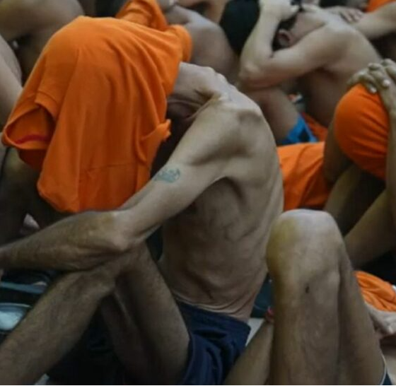 Crisis penitenciaria en Ecuador deja más de mil reclusos fallecidos en 2025