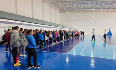 Fortalece IHE la enseñanza del baloncesto escolar en educación básica