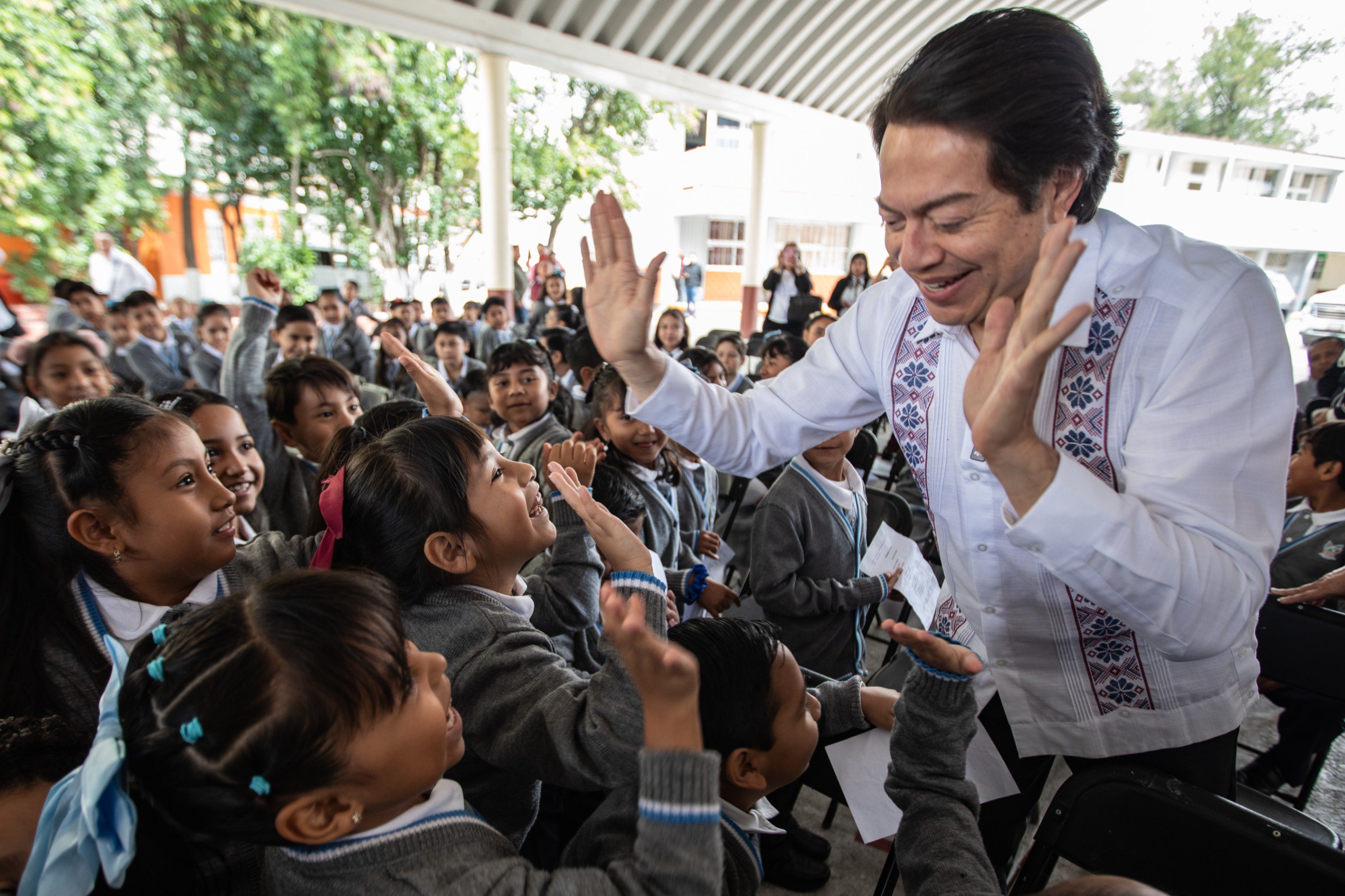 Gobierno de México fortalece infraestructura y equipamiento educativo en Oaxaca con inversión superior a 2 mil 337 millones de pesos