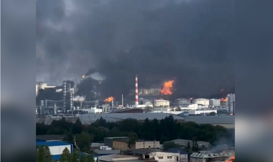 Nuevo ataque con drones impacta refinería estratégica en Moscú