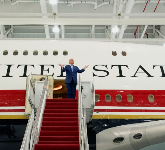 Presentan nuevo Air Force One que será utilizado por el presidente de Estados Unidos