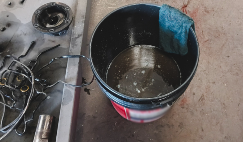 Profepa asegura más de 223 toneladas de carbón vegetal y clausura establecimiento por contaminación en Durango