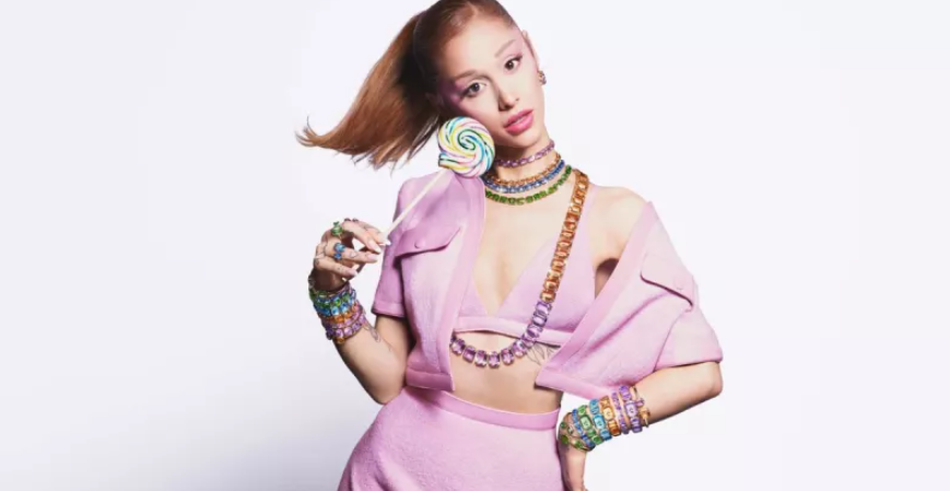 Ariana Grande protagoniza la colección de verano 2026 de Swarovski