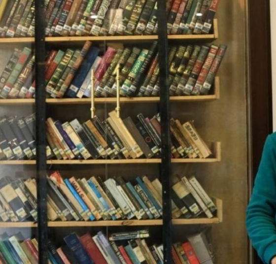 Biblioteca Fénix lleva esperanza y cultura a familias desplazadas en Gaza