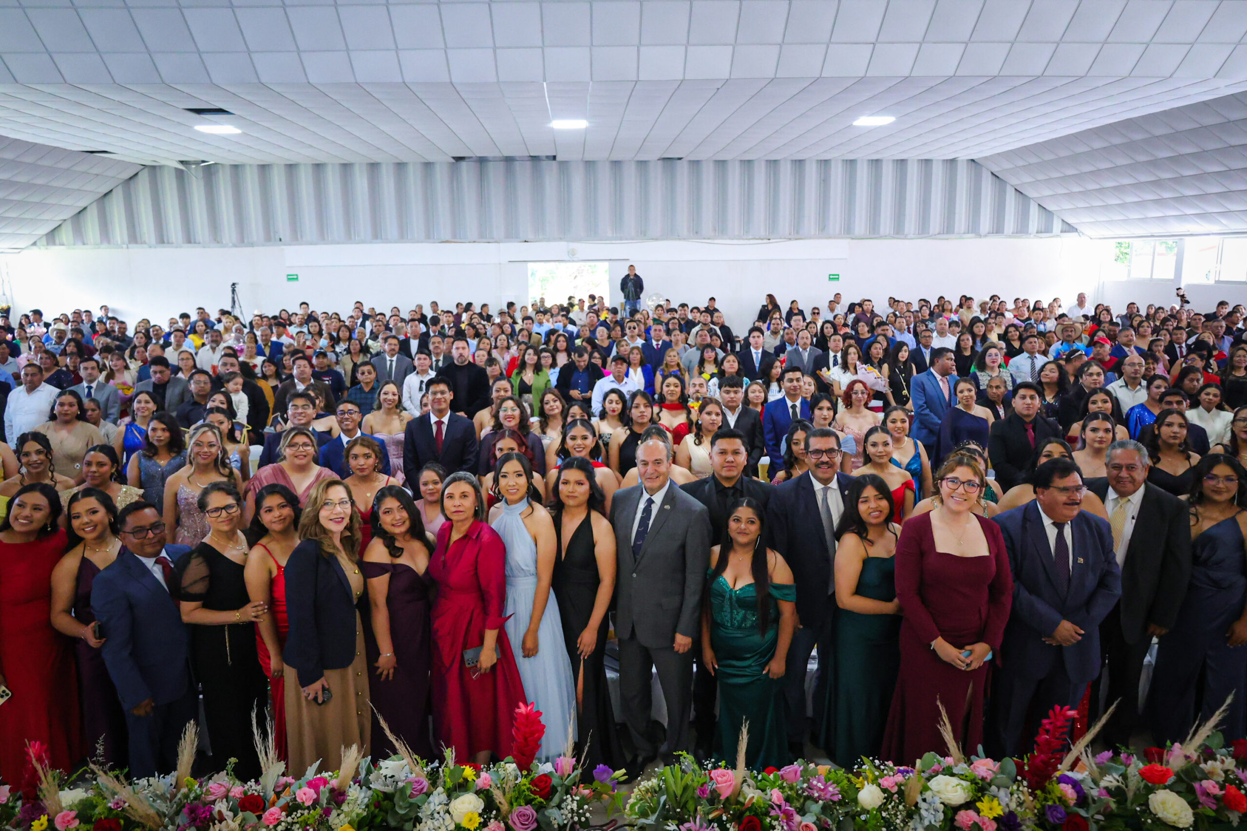 Egresan 150 docentes de la Escuela Normal Valle del Mezquital en su 50 aniversario