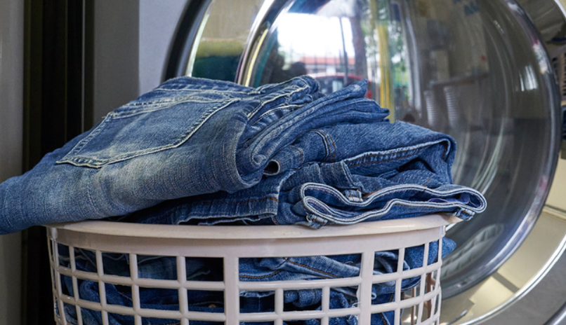 Profeco analiza pantalones de mezclilla para caballero