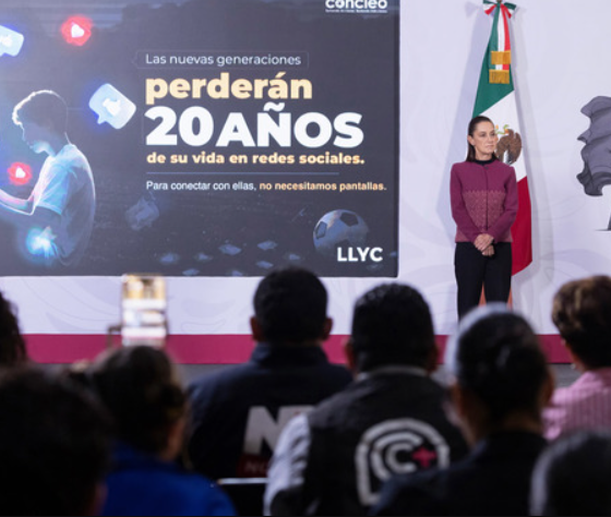 Proponen regulación consensuada para proteger a niñas, niños y adolescentes del uso excesivo de redes sociales
