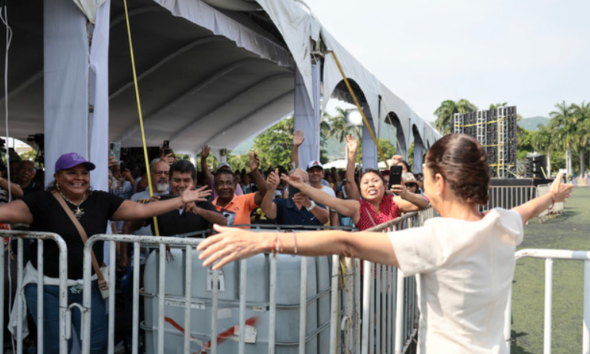 Sheinbaum entrega Pensiones Mujeres Bienestar y anuncia obras de agua para Guerrero
