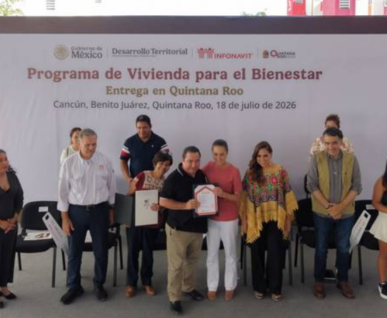 Sheinbaum entrega viviendas y finiquitos de créditos en Quintana Roo