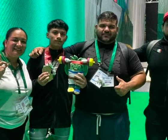 Víctor Méndez conquista dos oros en el Mundial Juvenil de Halterofilia