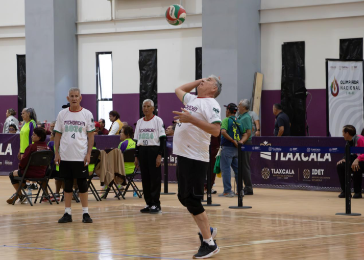 CONADE y SNDIF fortalecen acciones para impulsar el deporte en adultos mayores