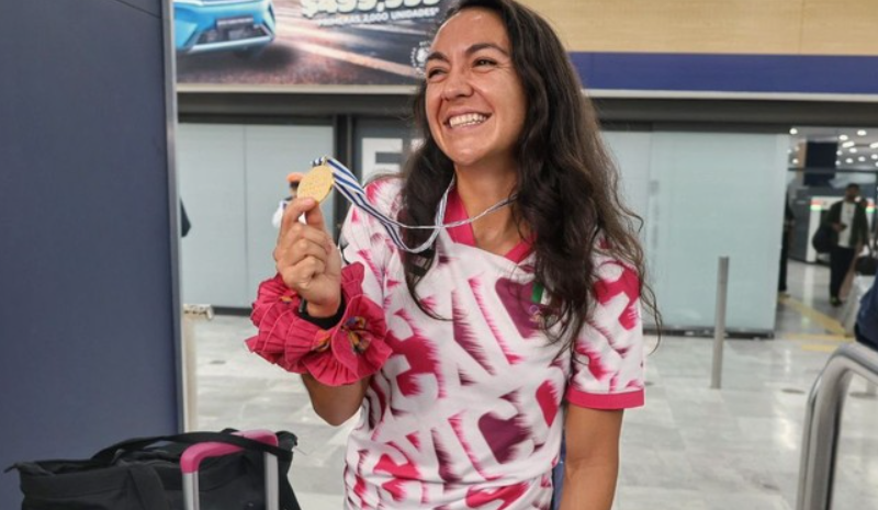 Kenia Lechuga hace historia y conquista el oro mundial en remo