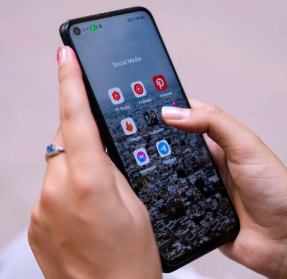 Meta acuerda millonario pago y nuevas medidas para proteger a menores en Facebook e Instagram