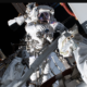 Microbios transportados por astronautas podrían sobrevivir en zonas de sombra de la Luna
