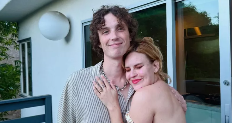 Tallulah Willis se casa con el músico Justin Acee en una ceremonia en Idaho