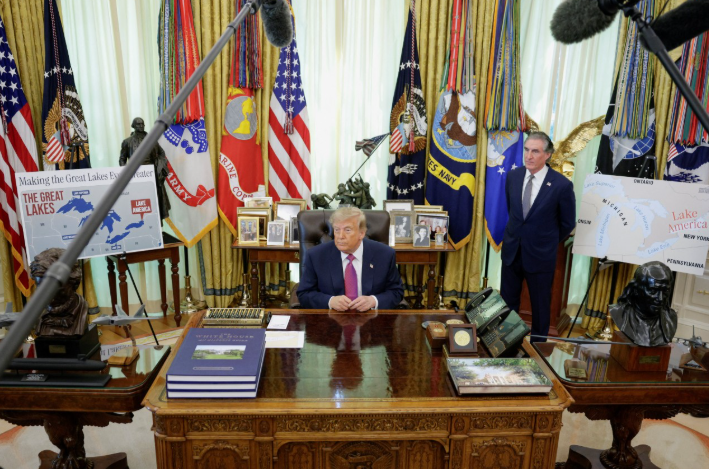 Trump ordena cambiar el nombre del Lago Ontario a “Lago de América”