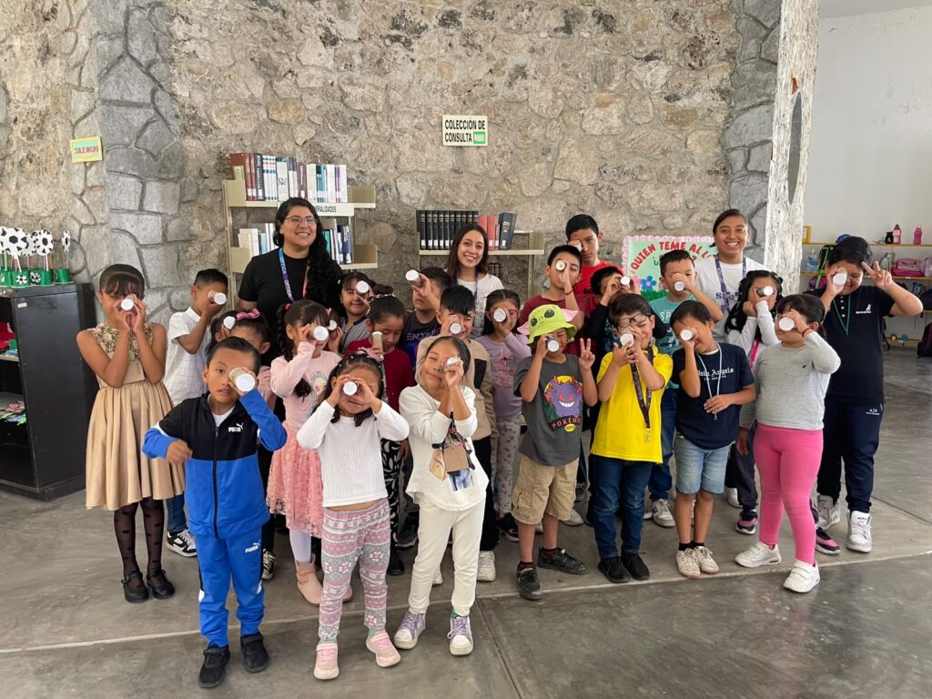 UTEC acerca la ciencia a más de 250 niñas y niños en bibliotecas de Tulancingo