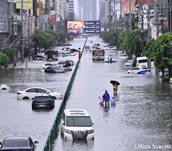 Bangkok declara estado de desastre tras intensas lluvias e inundaciones