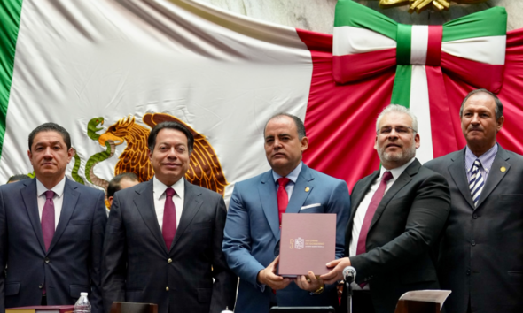 Gobierno de México garantiza recursos para salarios del magisterio en Michoacán