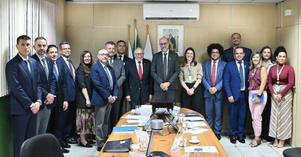México y Brasil fortalecen cooperación bilateral para avanzar en sistemas universales de salud