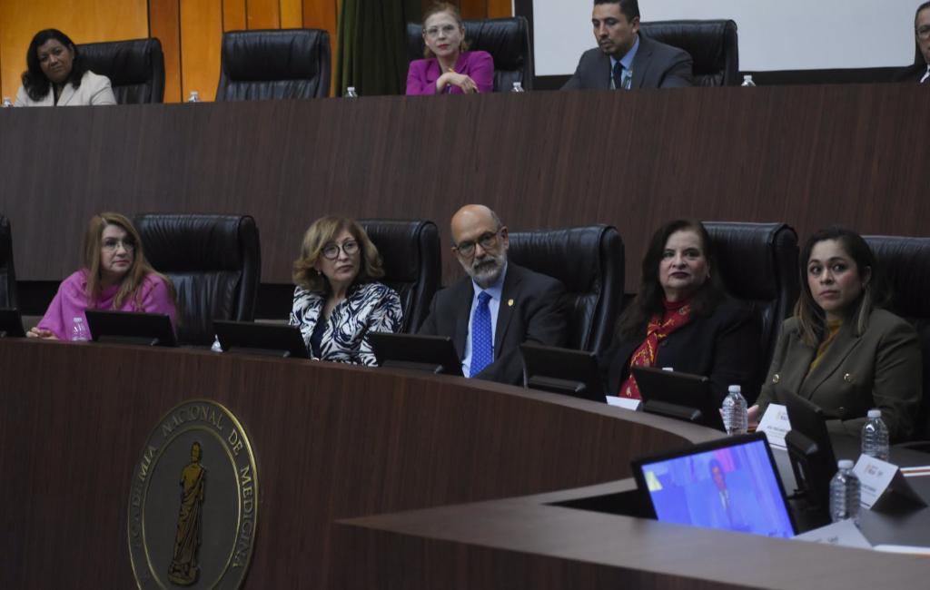 Salud y Ciencia revisan avances para fortalecer la formación médica y la atención comunitaria