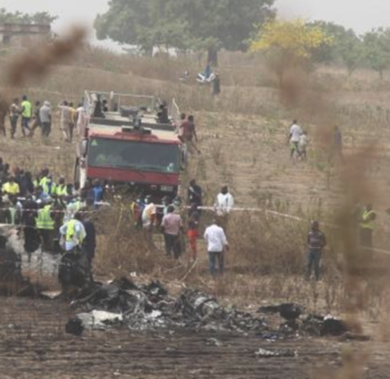 Se estrella aeronave de la Fuerza Aérea de Nigeria con 32 personas a bordo